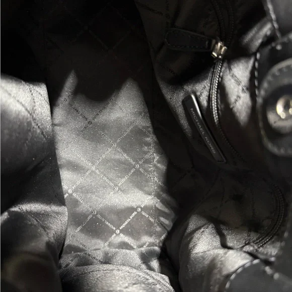 Michael Kors Black Leather Chain Tote Bag - Picture 6 of 16